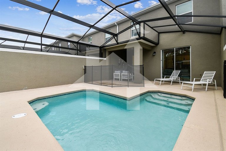 Vacation Home Near Disney, 4 bedrooms