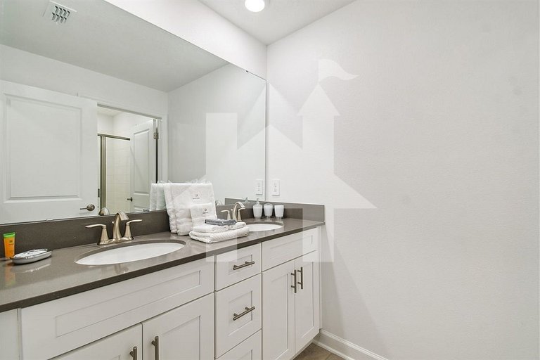 Vacation Home Near Disney, 4 bedrooms