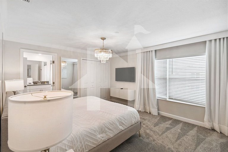 Vacation Home Near Disney, 4 bedrooms