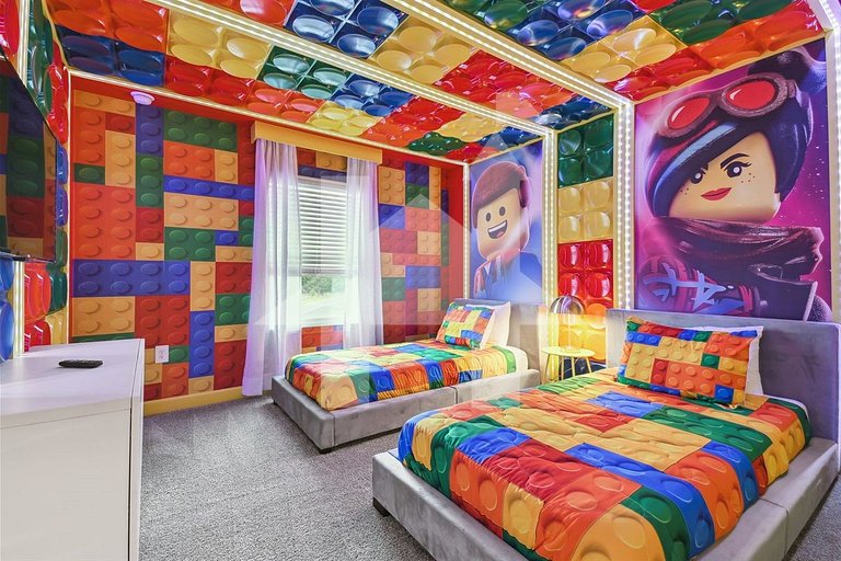 Vacation Home Near Disney, 4 bedrooms