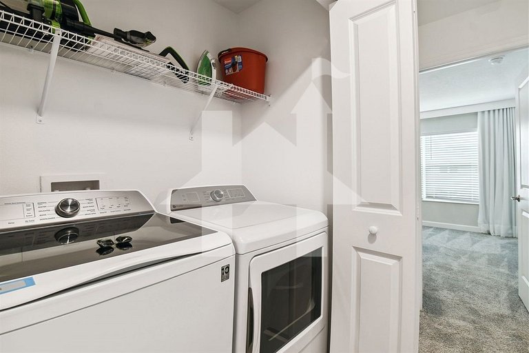 Vacation Home Near Disney, 4 bedrooms