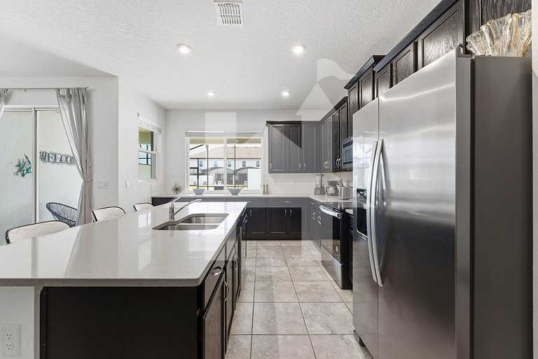 Vacation Home Near Disney, 4 bedrooms