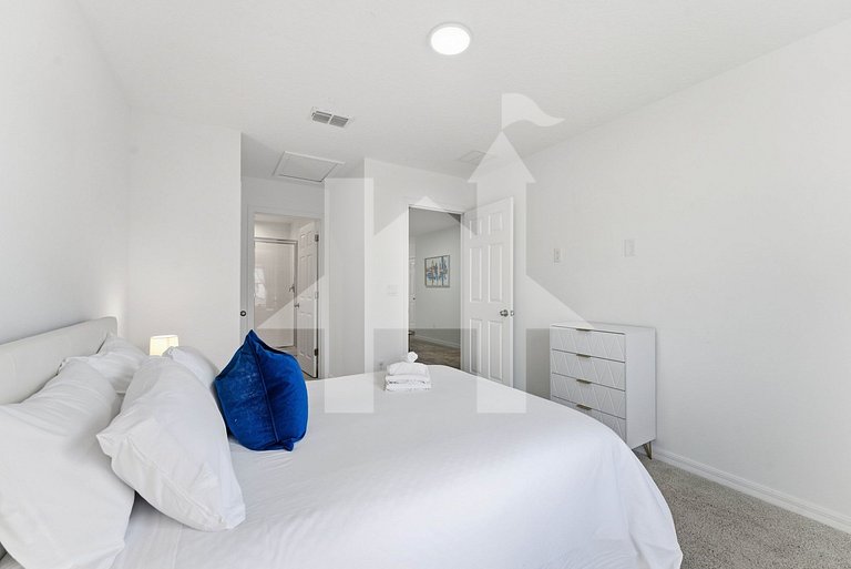 Vacation Home Near Disney, 4 bedrooms