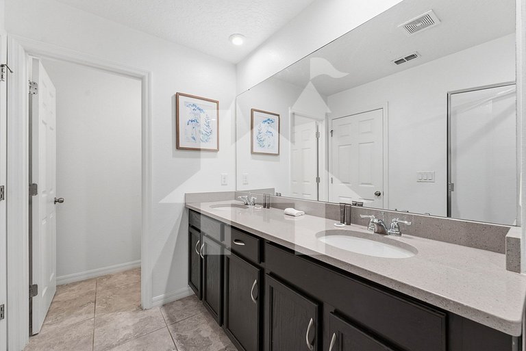 Vacation Home Near Disney, 4 bedrooms