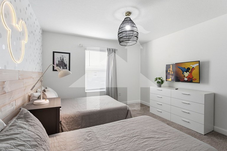 Vacation Home Near Disney, 4 bedrooms