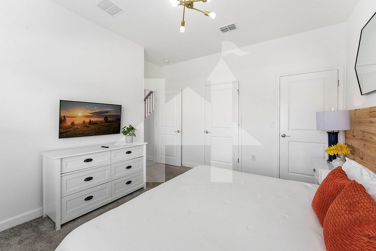 Vacation Home Near Disney, 4 bedrooms