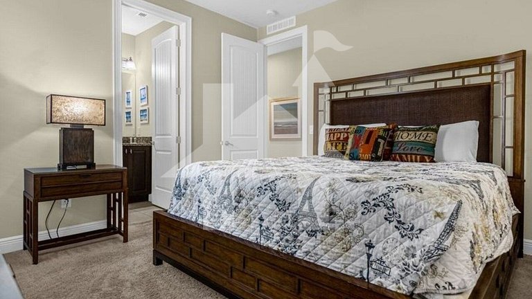 Vacation Home Near Disney, 7 bedrooms