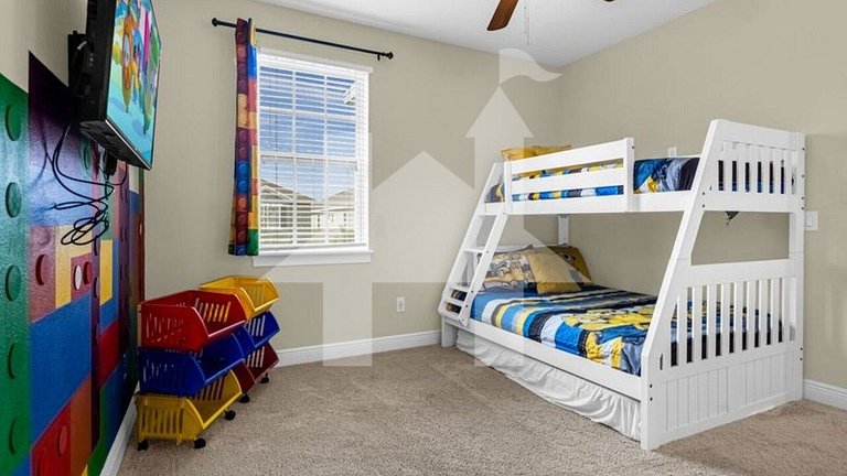 Vacation Home Near Disney, 7 bedrooms