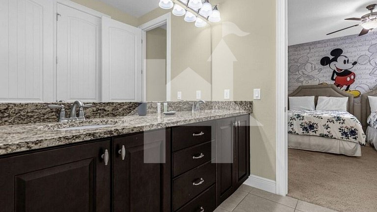 Vacation Home Near Disney, 7 bedrooms