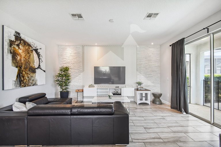 Vacation Home Near Disney, 6 bedrooms