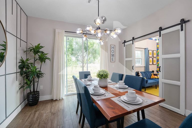 Vacation Home Near Disney, 4 bedrooms