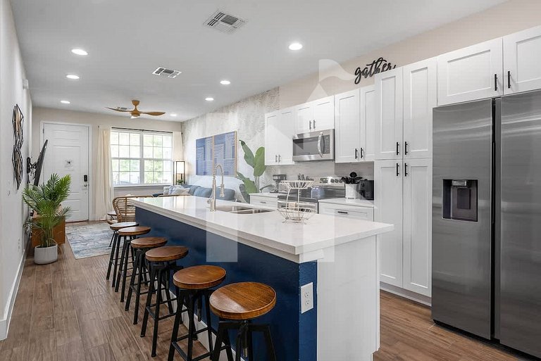 Vacation Home Near Disney, 4 bedrooms