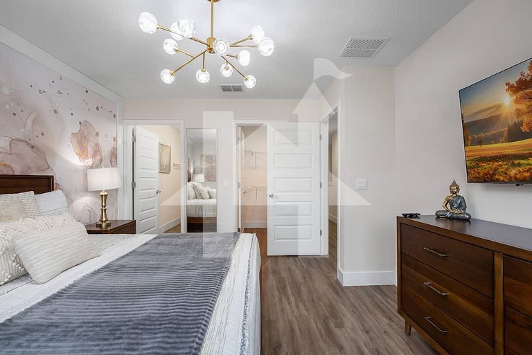 Vacation Home Near Disney, 4 bedrooms