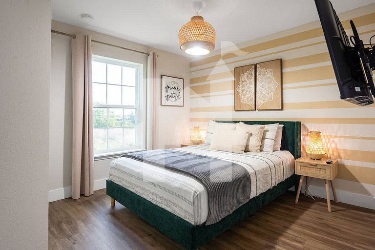 Vacation Home Near Disney, 4 bedrooms