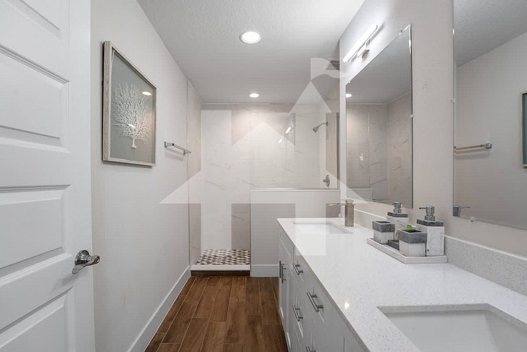 Vacation Home Near Disney, 4 bedrooms