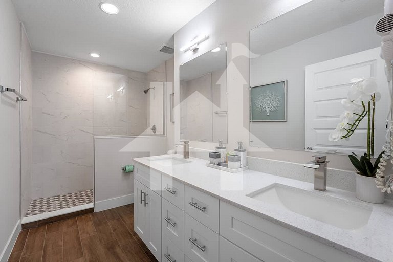 Vacation Home Near Disney, 4 bedrooms