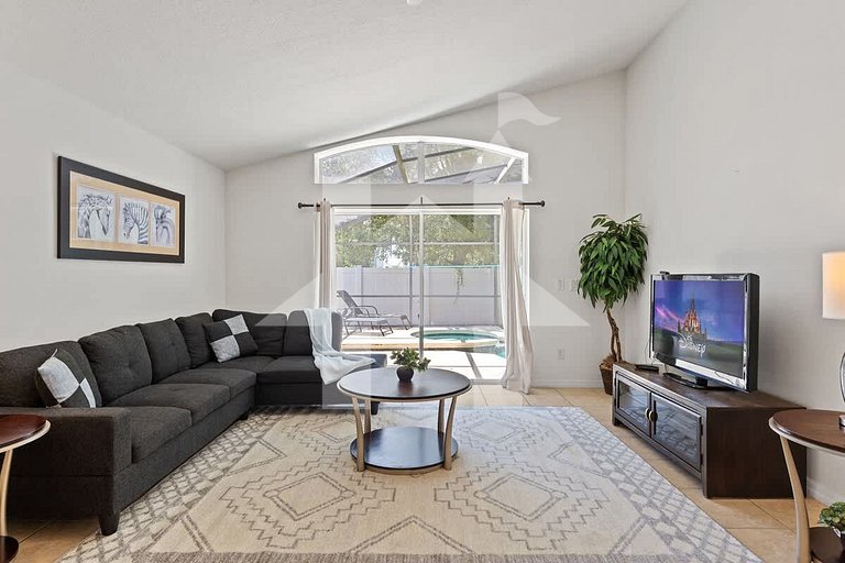 Vacation Home Near Disney, 4 bedrooms