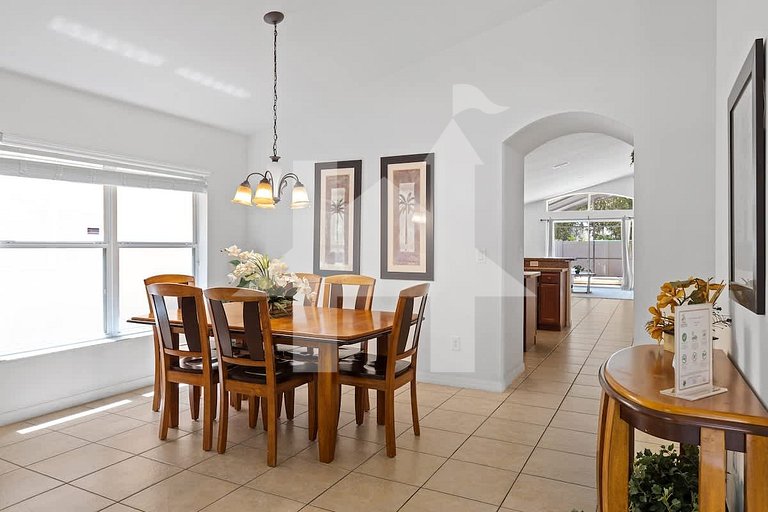 Vacation Home Near Disney, 4 bedrooms