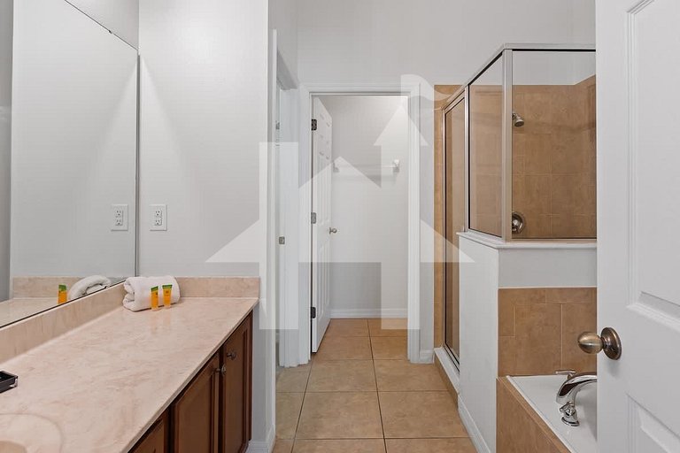 Vacation Home Near Disney, 4 bedrooms