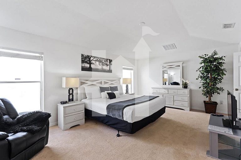 Vacation Home Near Disney, 4 bedrooms