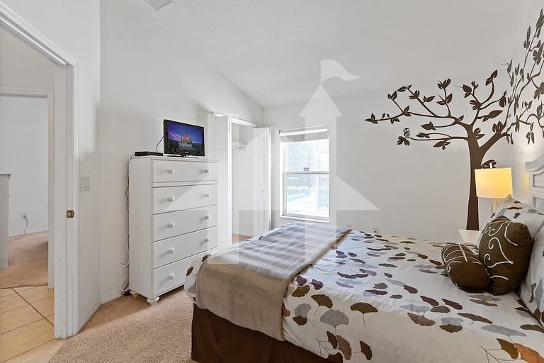 Vacation Home Near Disney, 4 bedrooms