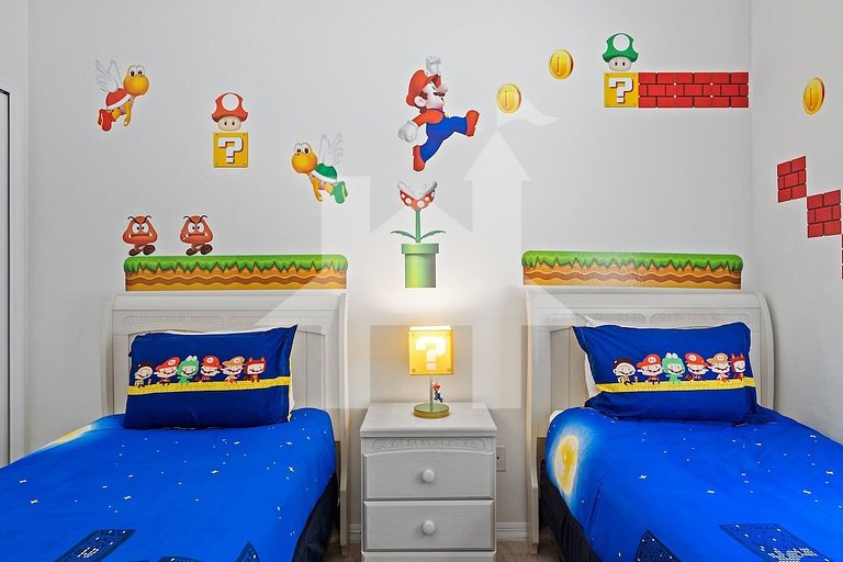 Vacation Home Near Disney, 4 bedrooms