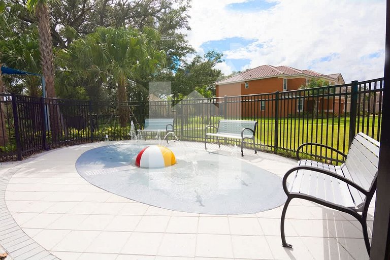 Vacation Home Near Disney, 4 bedrooms