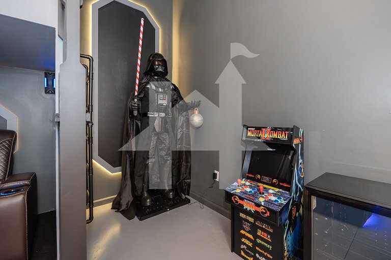 Paradiso Grande Luxury 5BR w/ Pool + Theater