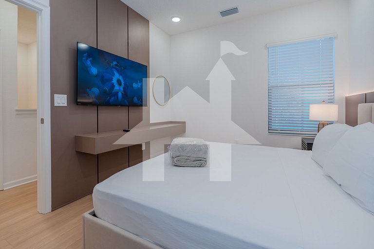 Paradiso Grande Luxury 5BR w/ Pool + Theater