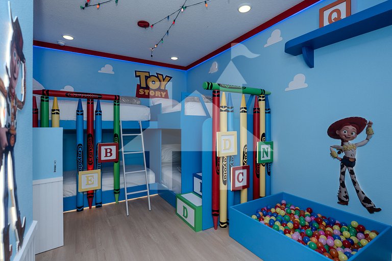 Paradiso Grande Luxury 5BR w/ Pool + Theater