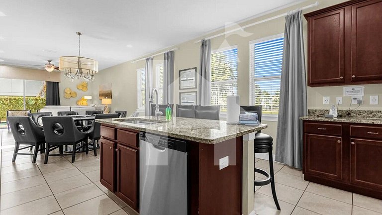 Vacation Home Near Disney, 7 bedrooms