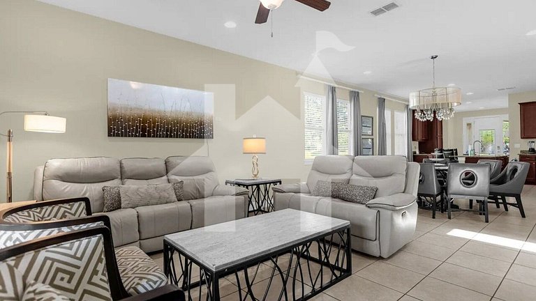 Vacation Home Near Disney, 7 bedrooms