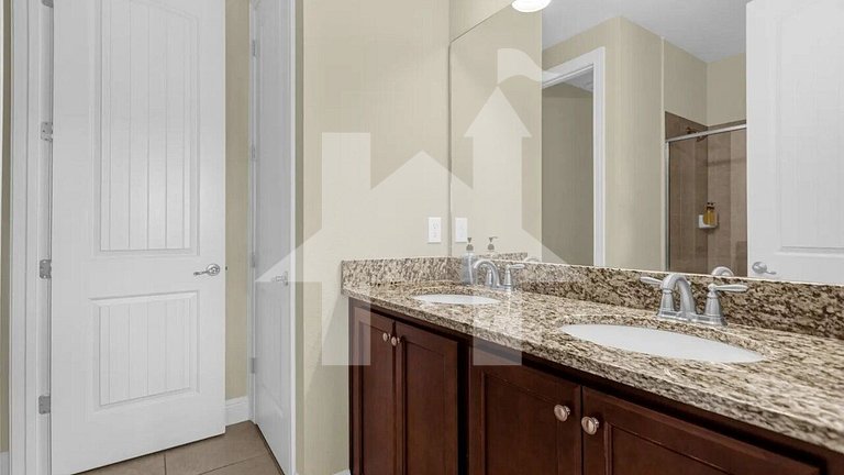 Vacation Home Near Disney, 7 bedrooms