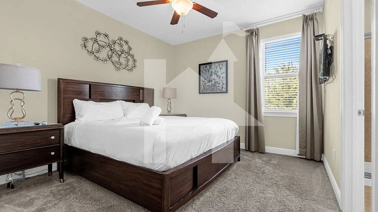 Vacation Home Near Disney, 7 bedrooms