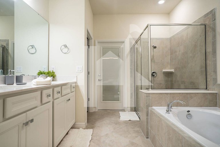 Vacation Home Near Disney, 7 bedrooms