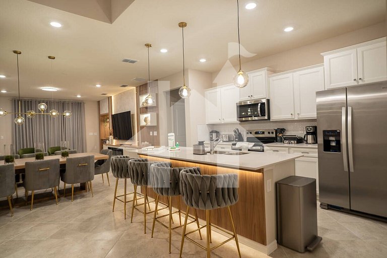 Vacation Home Near Disney, 7 bedrooms