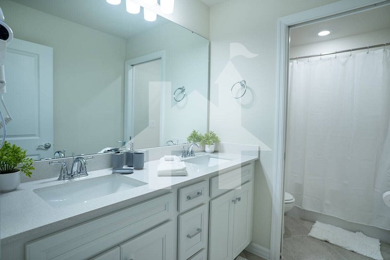 Vacation Home Near Disney, 7 bedrooms