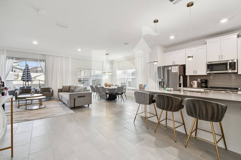 Vacation Home Near Disney, 5 bedrooms