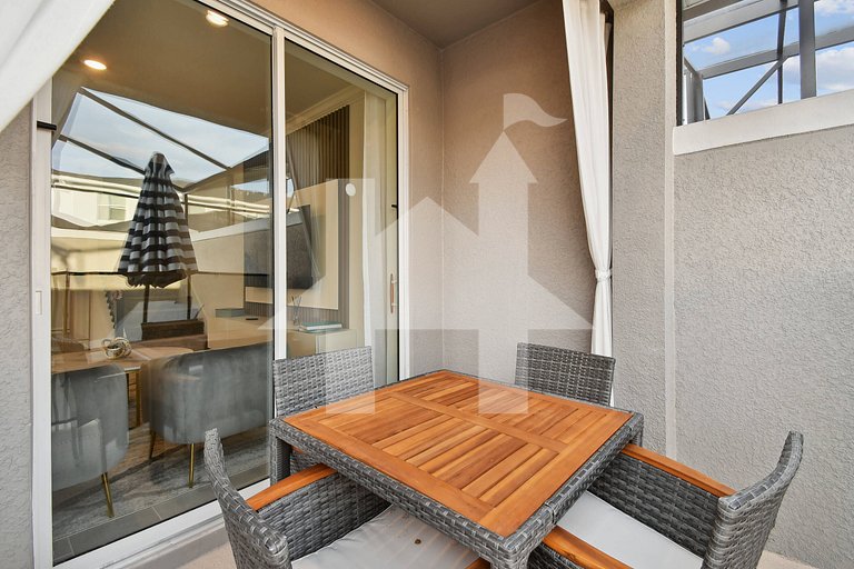 Vacation Home Near Disney, 5 bedrooms