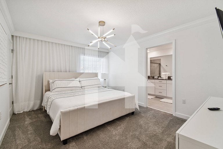 Vacation Home Near Disney, 5 bedrooms