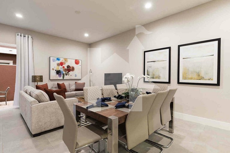 Vacation Home Near Disney, 4 bedrooms