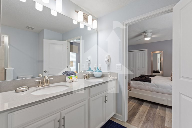 Vacation Home Near Disney, 7 bedrooms