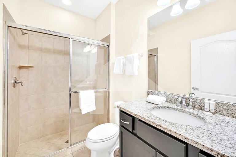 Vacation Home Near Disney, 5 bedrooms