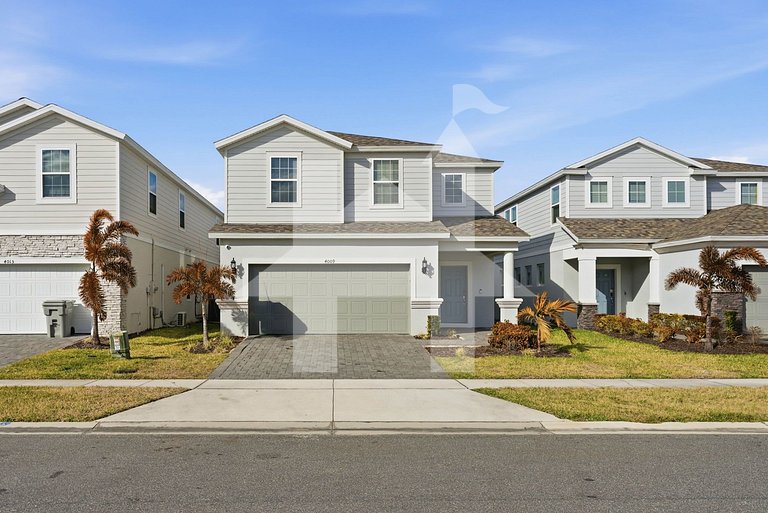 Vacation Home Near Disney, 6 bedrooms