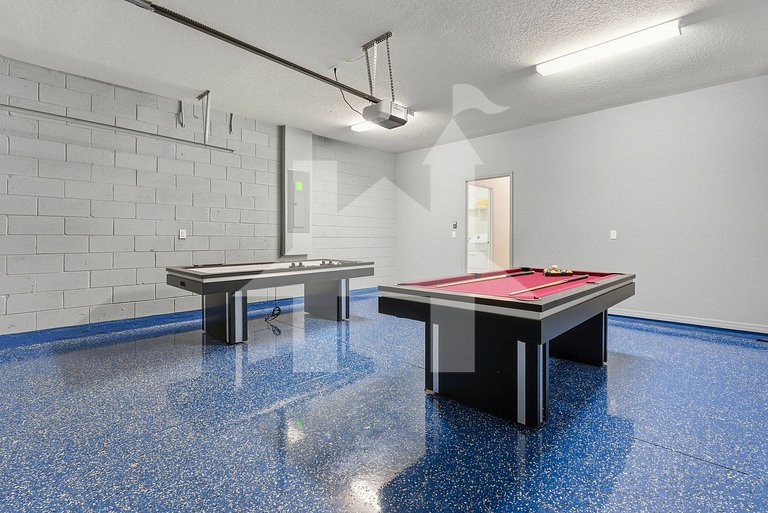 Vacation Home Near Disney, 6 bedrooms