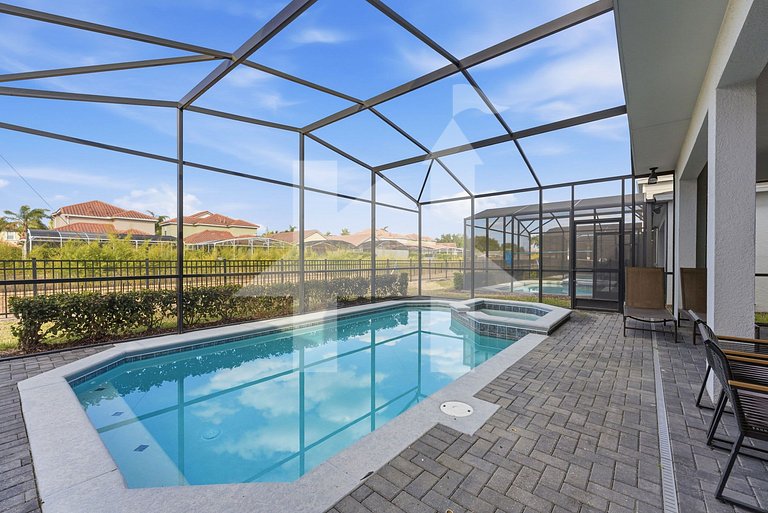 Vacation Home Near Disney, 6 bedrooms