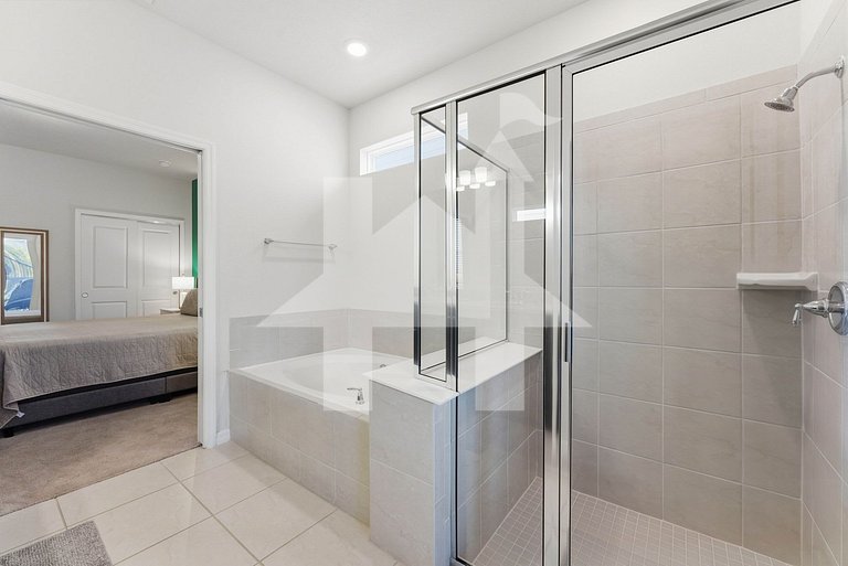 Vacation Home Near Disney, 6 bedrooms