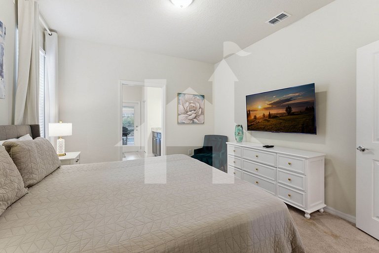 Vacation Home Near Disney, 6 bedrooms