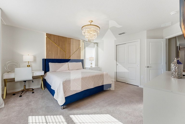 Vacation Home Near Disney, 6 bedrooms