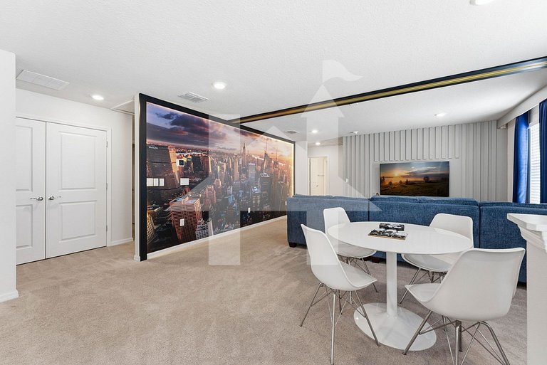 Vacation Home Near Disney, 6 bedrooms